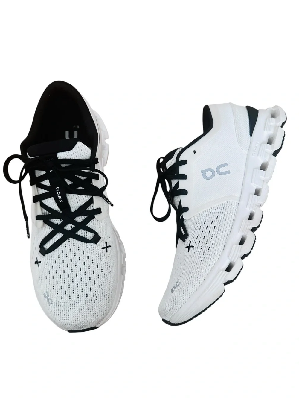 On Running Women’s Cloud X 4 Running Walking Sneaker Size 8.5 White